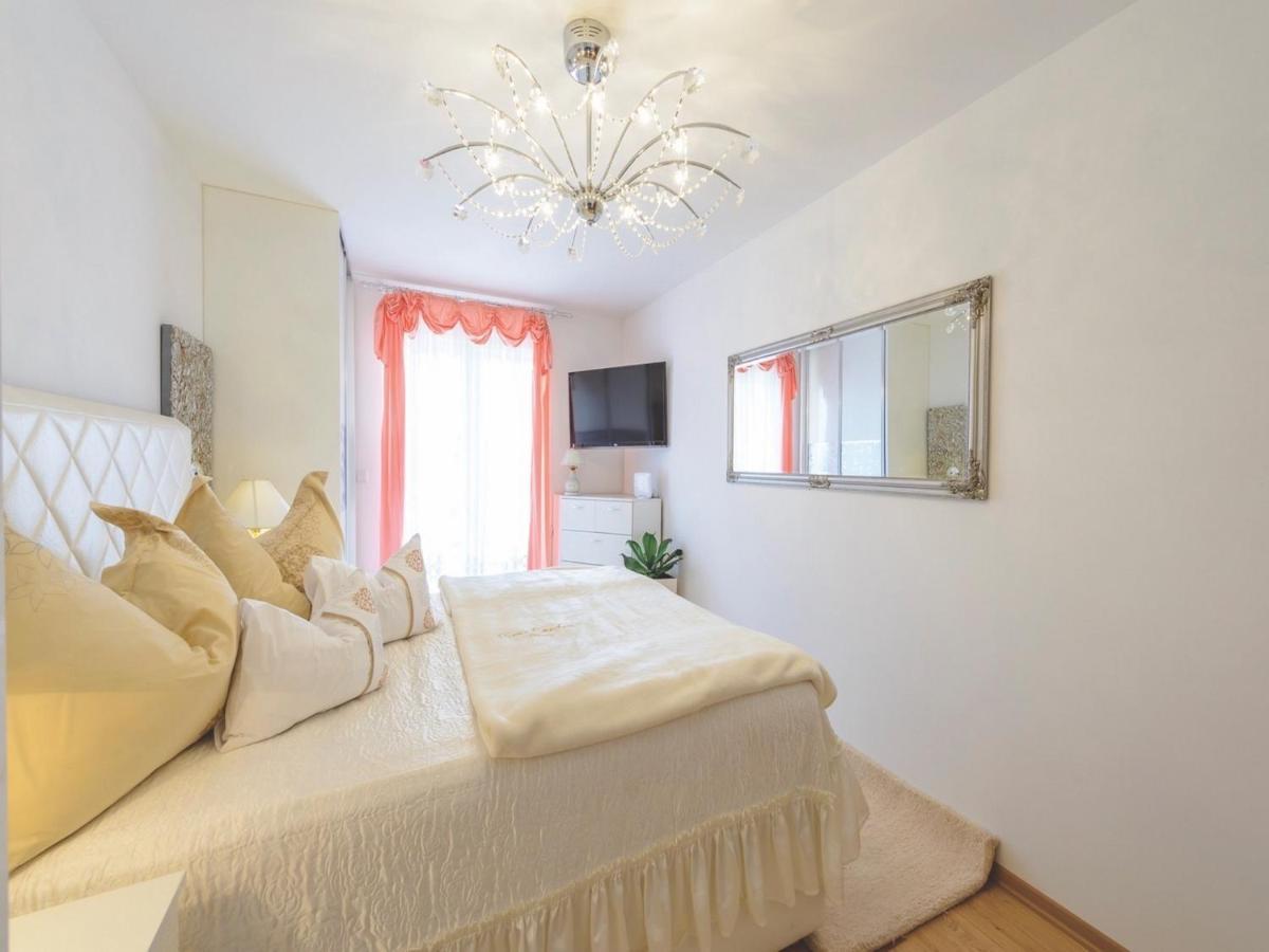Apartment Viva La Vita ツァヴタット エクステリア 写真